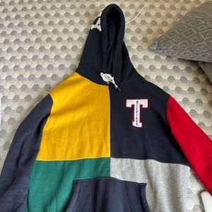 Tommy Hilfiger Men's Colorblock Pullover Hoodie
